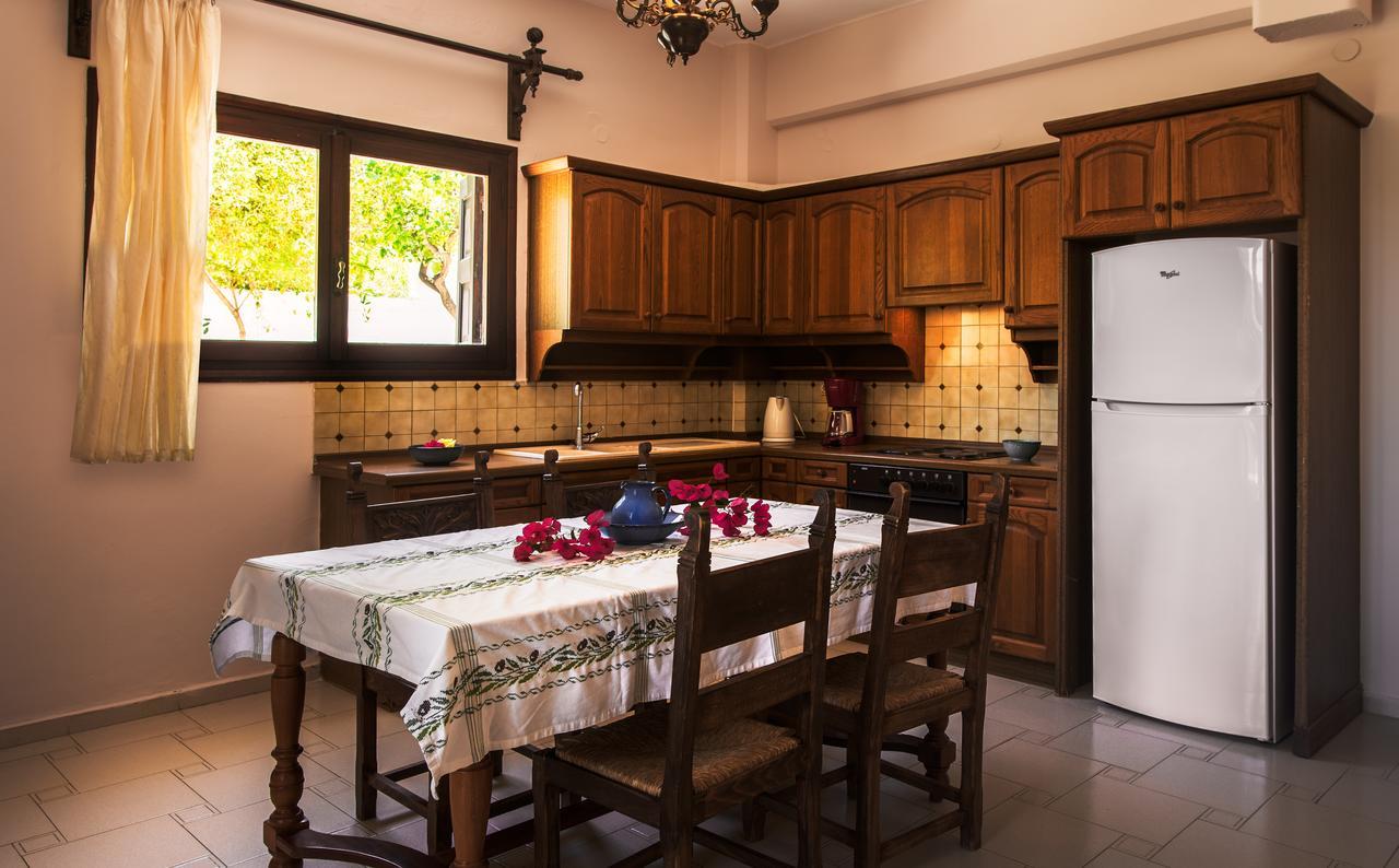 Villa Merabello Agia Marina  Ngoại thất bức ảnh